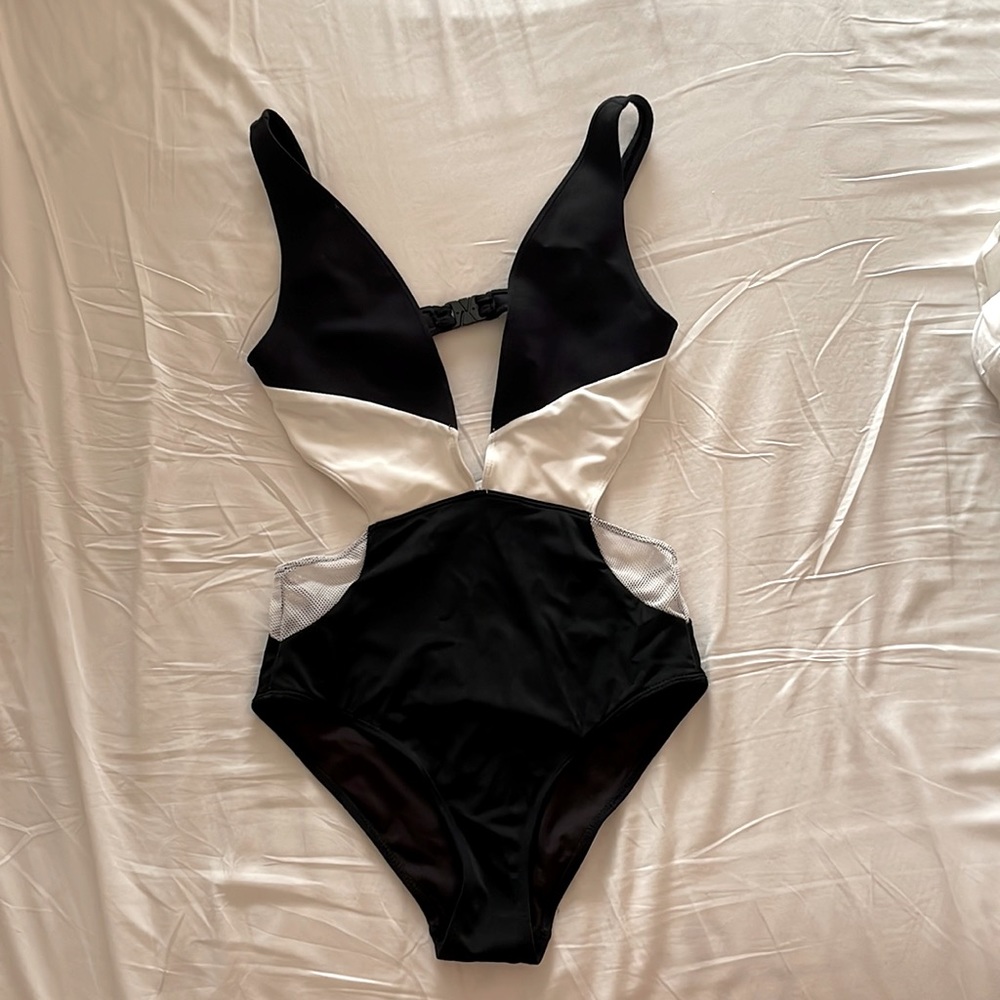 Skye & Staghorn Sexy One piece Swimsuit